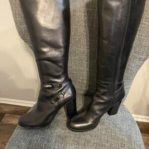 Pair of Tahari Knee-Hi Boots BLACK Size 9.5 M - 3 1/2" Heels - Lined Inside